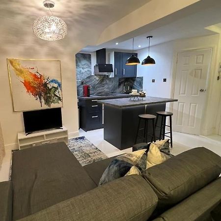 Newly Renovated Modern Studio Apartment In West Kensington Londyn Zewnętrze zdjęcie