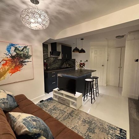 Newly Renovated Modern Studio Apartment In West Kensington Londyn Zewnętrze zdjęcie